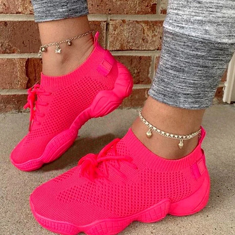 Sneakers da donna scarpe da ginnastica traspiranti di nuova moda scarpe da ginnastica comode da donna tessuto a rete stringate calzature femminili scarpe da donna