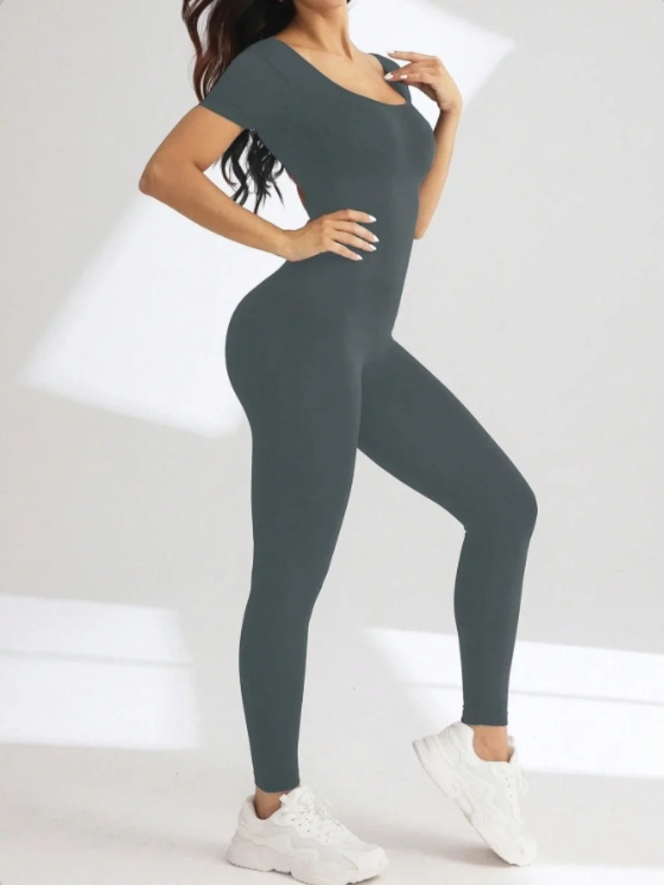 Body intero a maniche corte con scollo a U in spandex senza cuciture con sollevamento dei fianchi, abbigliamento da palestra, tuta fitness da donna