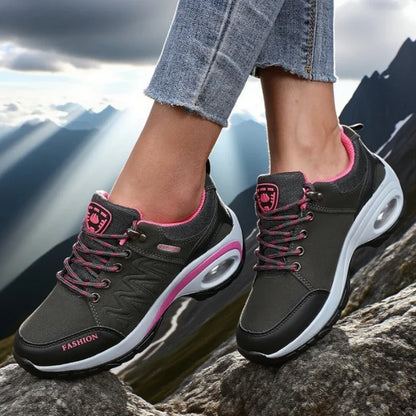 Scarpe con plateau da donna Scarpe da trekking da esterno di colore classico impermeabili Scarpe da ginnastica da donna da campeggio basse casual antiscivolo alla moda