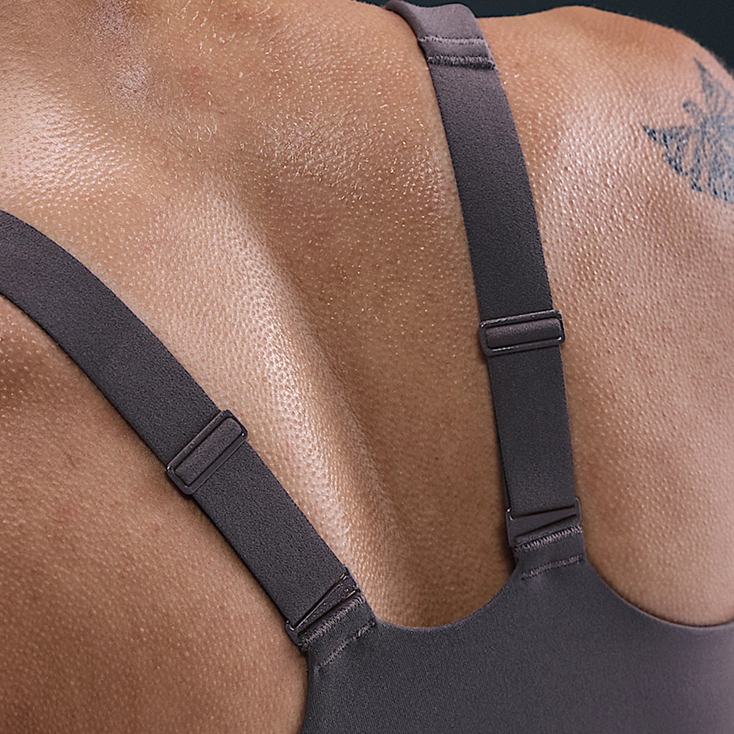 Reggiseno sportivo con zip ad alto supporto da donna Nike Genuine Indy HQ2752-036