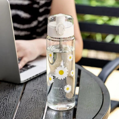 Bottiglia d'acqua in plastica con fiore margherita da 780 ml Bottiglia d'acqua trasparente sportiva Bottiglia per bere trasparente da viaggio per lezione portatile