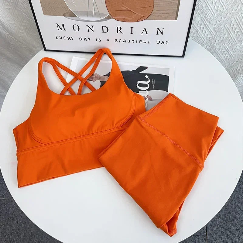 set da yoga a 2 pezzi Tuta da fitness traspirante Cross Back Yoga Top Pantaloni da yoga con culo pesca Pilates Tuta da fitness da corsa
